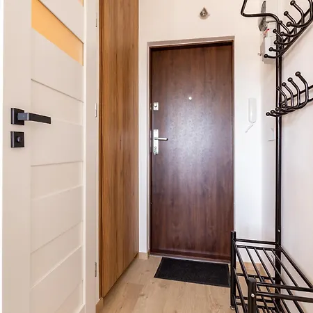 Apartment Wejhera Beige Chic By Bookinghost Gdansk