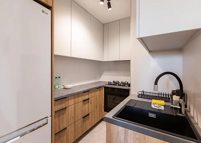 Wejhera Beige Chic By Bookinghost